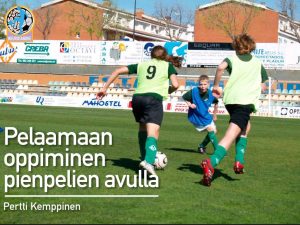 Pelaamaan oppiminen pienpelien avulla